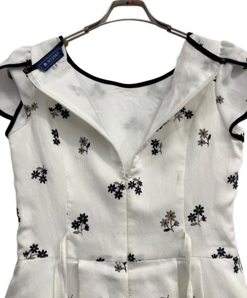 M'S GRACY（エムズグレイシー）M'S GRACY (エムズグレイシー) フラワー刺繍ワンピース ホワイト サイズ:40の古着・服飾アイテム