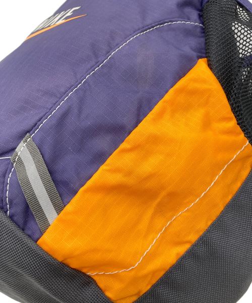 NIKE（ナイキ）NIKE (ナイキ) スリングバッグ パープル×オレンジの古着・服飾アイテム