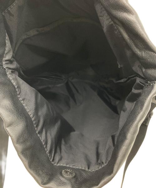 BAICYCLON by Bagjack（バイシクロンバイバッグジャック）BAICYCLON by bagjack (バイシクロンバイバッグジャック) シンセティックレザードローストリングバッグ ブラックの古着・服飾アイテム