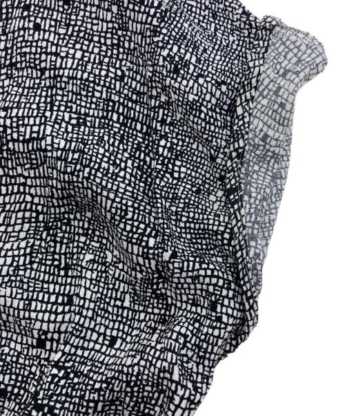marimekko（マリメッコ）marimekko (マリメッコ) 半袖レーヨンワンピース ブラック×ホワイト サイズ:34の古着・服飾アイテム
