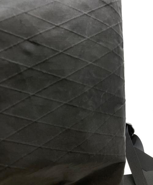 RawLow Mountain works（ロウロウ マウンテンワークス）RawLow Mountain Works (ロウロウ マウンテンワークス) バンビ X-PAC  バックパック ライトグレー×ブラックの古着・服飾アイテム