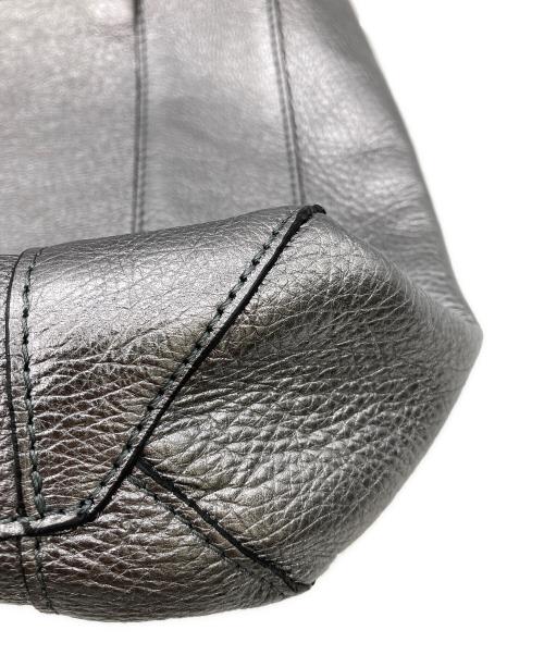 GIANNI CHIARINI（ジャンニ キアリーニ）GIANNI CHIARINI (ジャンニ キアリーニ) 2WAYレザーバッグ シルバーの古着・服飾アイテム