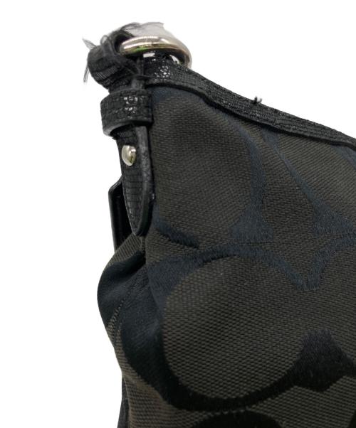 COACH（コーチ）COACH (コーチ) シグネチャーワンショルダーバッグ ブラックの古着・服飾アイテム