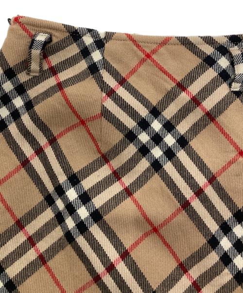 BURBERRY BLUE LABEL（バーバリー ブルー レーベル）BURBERRY BLUE LABEL (バーバリー ブルー レーベル) ノヴァチェックミニスカート ベージュ サイズ:40の古着・服飾アイテム