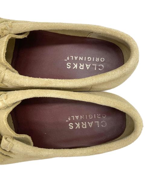 CLARKS（クラークス）CLARKS (クラークス) ワラビー/wallacraft bee ベージュ サイズ:235㎝の古着・服飾アイテム