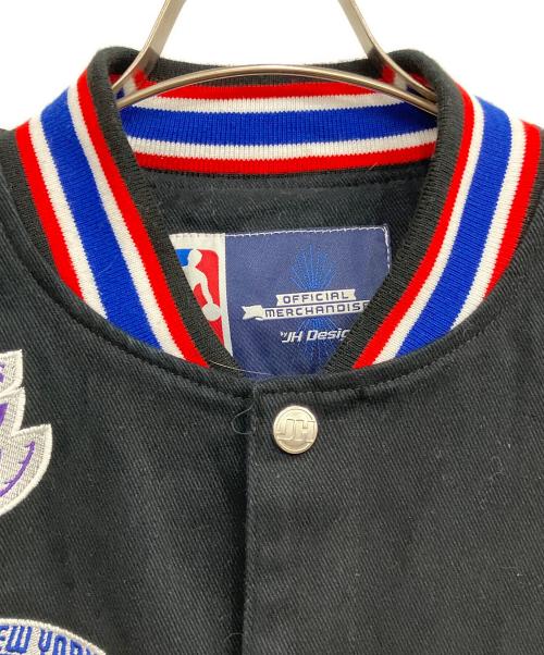 JH Design（ジェイエイチデザイン）JH Design (ジェイエイチデザイン) NBA (エヌビーエー) チームロゴ刺繍スタジャン ブラック サイズ:SIZE Lの古着・服飾アイテム