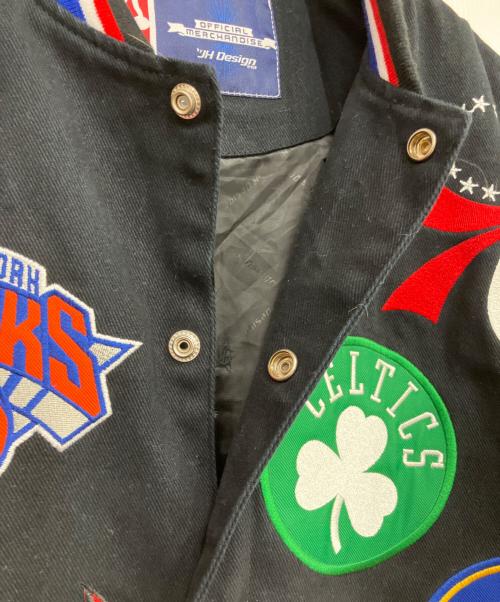 JH Design（ジェイエイチデザイン）JH Design (ジェイエイチデザイン) NBA (エヌビーエー) チームロゴ刺繍スタジャン ブラック サイズ:SIZE Lの古着・服飾アイテム