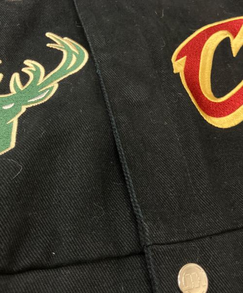 JH Design（ジェイエイチデザイン）JH Design (ジェイエイチデザイン) NBA (エヌビーエー) チームロゴ刺繍スタジャン ブラック サイズ:SIZE Lの古着・服飾アイテム