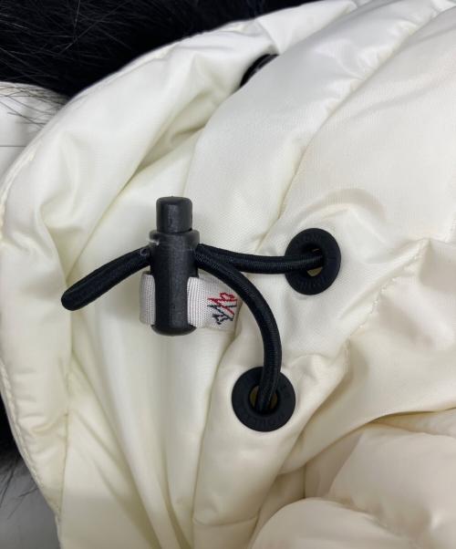 MONCLER（モンクレール）MONCLER (モンクレール) BEVERLEYジャケット アイボリー×ブラック サイズ:２の古着・服飾アイテム