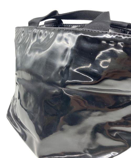 Herve Chapelier（エルベシャプリエ）Herve Chapelier (エルベシャプリエ) ヴェルニ エナメルトートバッグ ブラックの古着・服飾アイテム