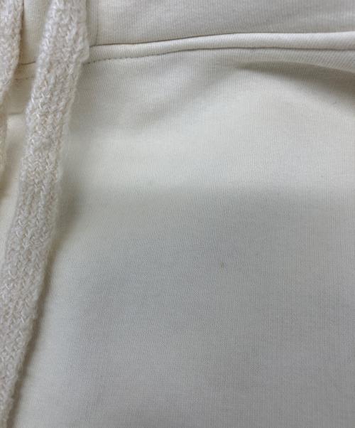 ami（アミ）ami (アミ) 裏起毛 ロゴパッチ プルオーバーパーカー アイボリー サイズ:Sの古着・服飾アイテム