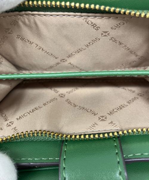 MICHAEL KORS（マイケルコース）MICHAEL KORS (マイケルコース) 2つ折り財布 グリーンの古着・服飾アイテム