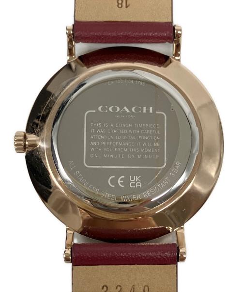 COACH（コーチ）COACH (コーチ) ペリーリストウォッチ レッドの古着・服飾アイテム