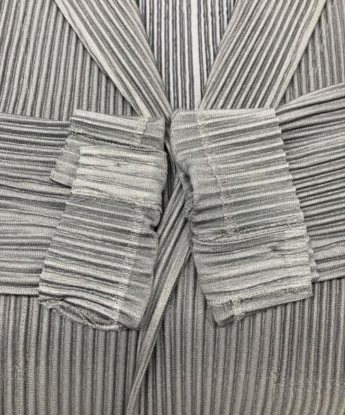 HOMME PLISSE ISSEY MIYAKE（オム プリッセ イッセイ ミヤケ）HOMME PLISSE ISSEY MIYAKE (オム プリッセ イッセイ ミヤケ) プリーツテーラードジャケット ブラック サイズ:4の古着・服飾アイテム