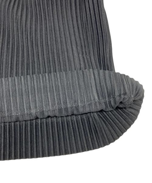 HOMME PLISSE ISSEY MIYAKE（オム プリッセ イッセイ ミヤケ）HOMME PLISSE ISSEY MIYAKE (オム プリッセ イッセイ ミヤケ) プリーツテーラードジャケット ブラック サイズ:4の古着・服飾アイテム