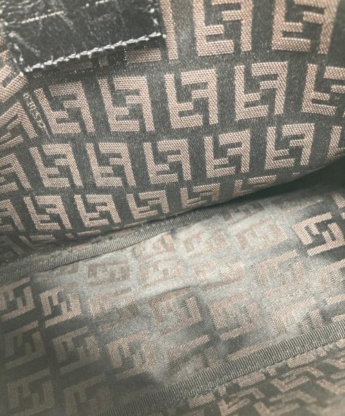 FENDI（フェンディ）FENDI (フェンディ) ズッカ ミニハンドバッグ ブラウン・ブラックの古着・服飾アイテム
