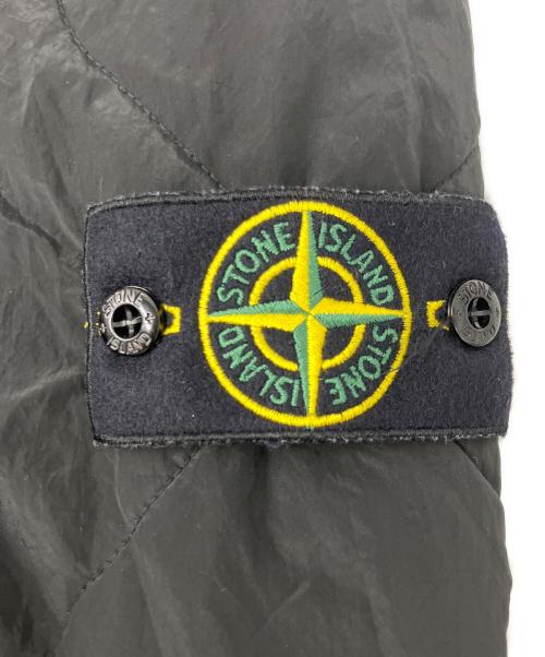 STONE ISLAND（ストーンアイランド）STONE ISLAND (ストーンアイランド) リバーシブルキルティングジャケット ブラック サイズ:Mの古着・服飾アイテム