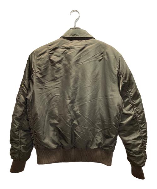 ALPHA INDUSTRIES（アルファインダストリーズ）ALPHA INDUSTRIES (アルファインダストリーズ) ワッペンフライトジャケット オリーブ サイズ:Mの古着・服飾アイテム