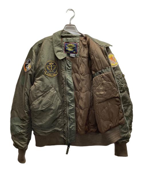 ALPHA INDUSTRIES（アルファインダストリーズ）ALPHA INDUSTRIES (アルファインダストリーズ) ワッペンフライトジャケット オリーブ サイズ:Mの古着・服飾アイテム