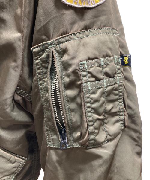 ALPHA INDUSTRIES（アルファインダストリーズ）ALPHA INDUSTRIES (アルファインダストリーズ) ワッペンフライトジャケット オリーブ サイズ:Mの古着・服飾アイテム