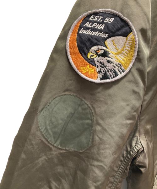 ALPHA INDUSTRIES（アルファインダストリーズ）ALPHA INDUSTRIES (アルファインダストリーズ) ワッペンフライトジャケット オリーブ サイズ:Mの古着・服飾アイテム