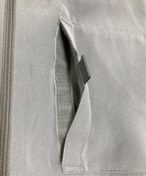 EMPORIO ARMANI（エンポリオ アルマーニ）EMPORIO ARMANI (エンポリオ アルマーニ) ジップアップジャケット グレー サイズ:50の古着・服飾アイテム