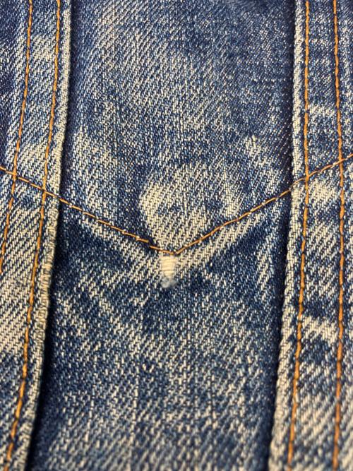 LEVI'S（リーバイス）LEVI'S (リーバイス) 4TH 70505デニムジャケット インディゴ サイズ:46の古着・服飾アイテム