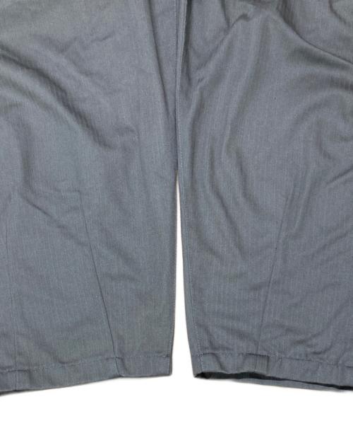 TIGHTBOOTH PRODUCTION（タイトブースプロダクション）TIGHTBOOTH PRODUCTION (タイトブースプロダクション) herringbone balloon pants カーキ サイズ:Mの古着・服飾アイテム