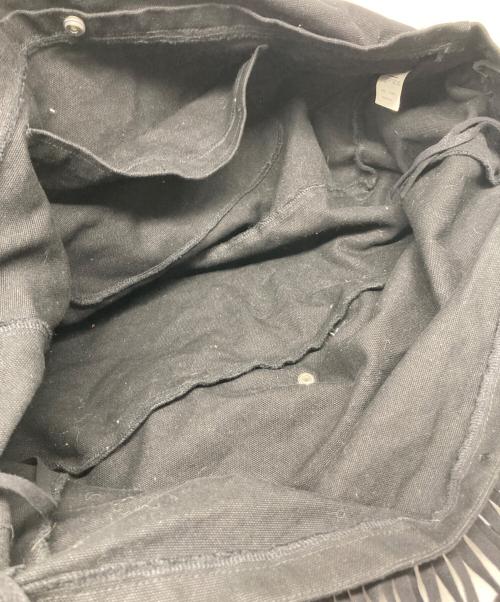AFB（エーエフビー）AFB (エーエフビー) フリンジビッグショルダーバッグ ブラックの古着・服飾アイテム