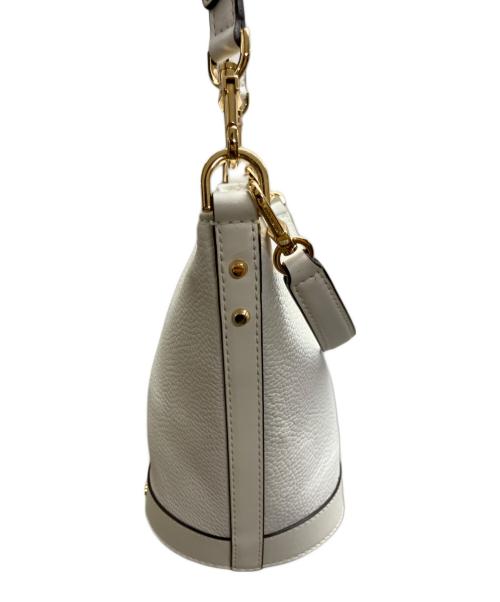 MICHAEL KORS（マイケルコース）MICHAEL KORS (マイケルコース) バケットバッグ スモール ホワイトの古着・服飾アイテム