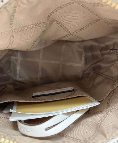 MICHAEL KORS（マイケルコース）MICHAEL KORS (マイケルコース) バケットバッグ スモール ホワイトの古着・服飾アイテム