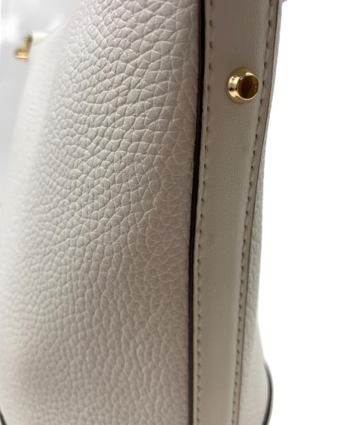 MICHAEL KORS（マイケルコース）MICHAEL KORS (マイケルコース) バケットバッグ スモール ホワイトの古着・服飾アイテム