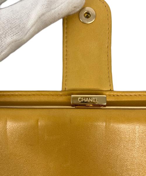 CHANEL（シャネル）CHANEL (シャネル) ココマーク 二つ折がま口長財布 イエローの古着・服飾アイテム