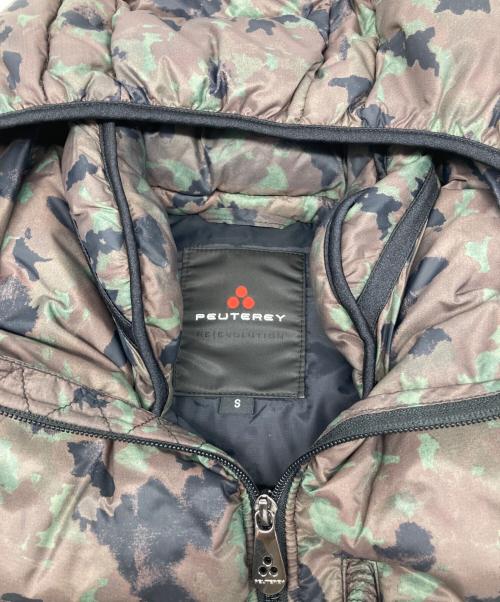 PEUTEREY（ピューテリー）PEUTEREY (ピューテリー) カモ柄ダウンジャケット カーキ サイズ:Sの古着・服飾アイテム
