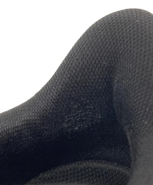 HOKAONEONE（ホカオネオネ）HOKAONEONE (ホカオネオネ) CLIFTON 7 ブラック サイズ:27の古着・服飾アイテム