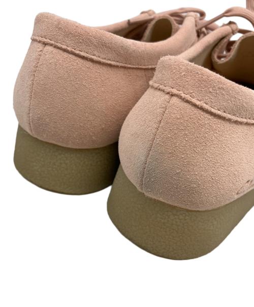 CLARKS（クラークス）CLARKS (クラークス) Wallabee EVO ピンク サイズ:24.5の古着・服飾アイテム