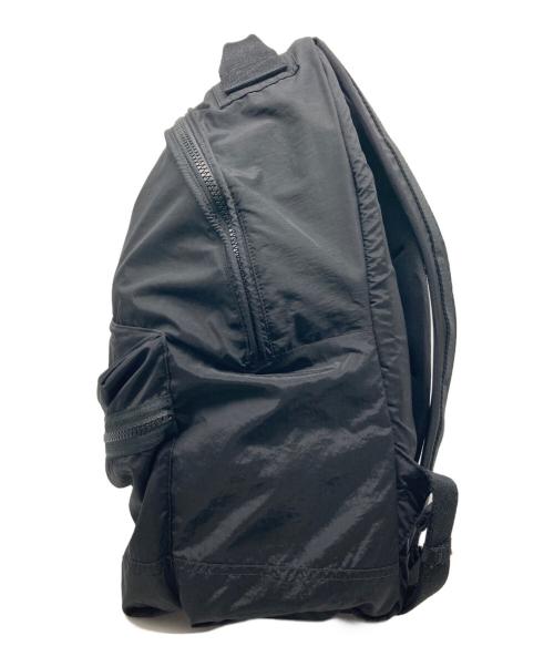 STONE ISLAND（ストーンアイランド）STONE ISLAND (ストーンアイランド) coated nylon metal backpack ブラックの古着・服飾アイテム