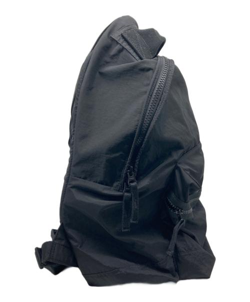 STONE ISLAND（ストーンアイランド）STONE ISLAND (ストーンアイランド) coated nylon metal backpack ブラックの古着・服飾アイテム