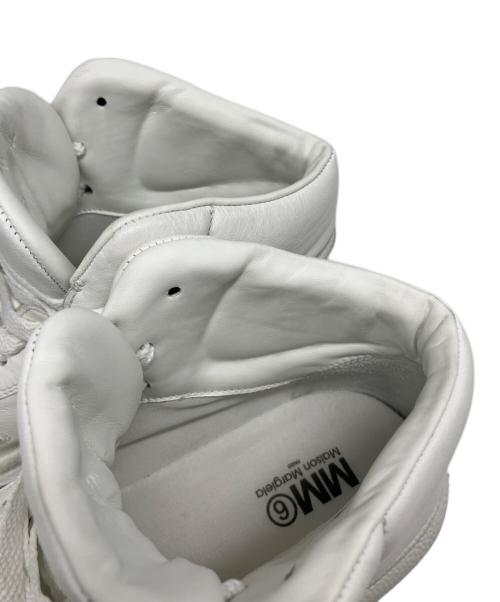 MM6 Maison Margiela（エムエムシックスメゾンマルジェラ）MM6 Maison Margiela (エムエムシックスメゾンマルジェラ) ハイカットレザースニーカー ホワイト サイズ:42の古着・服飾アイテム