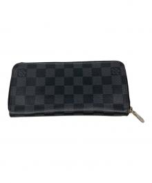 LOUIS VUITTON（ルイ ヴィトン）の古着「ジッピーウォレット ヴェルティカル」｜グレー