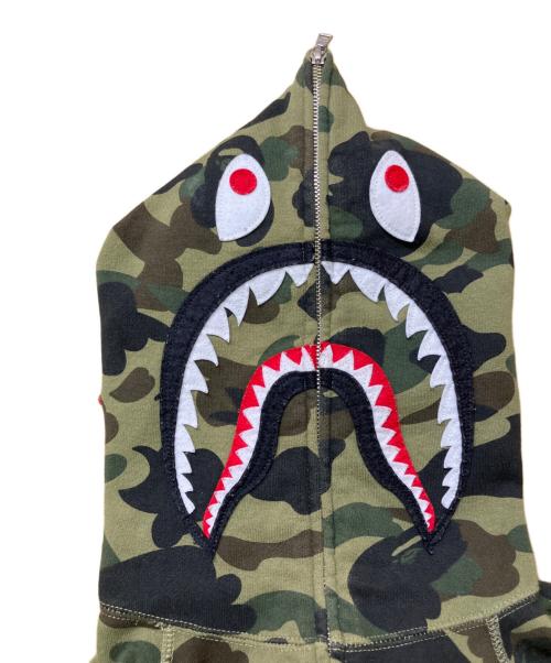 A BATHING APE（アベイシングエイプ）A BATHING APE (アベイシングエイプ) 1st camo shark full zip グリーン サイズ:Mの古着・服飾アイテム