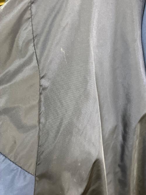 MONCLER（モンクレール）MONCLER (モンクレール) CAM ナイロンジップジャケット ネイビー サイズ:3の古着・服飾アイテム