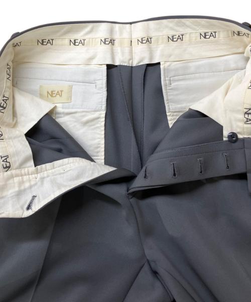 NEAT（ニート）NEAT (ニート) ツータックポリスラックス グレー サイズ:46の古着・服飾アイテム