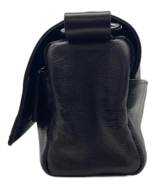 BEARDSLEY（ビアズリー）BEARDSLEY (ビアズリー) レザーボディバッグ ブラックの古着・服飾アイテム