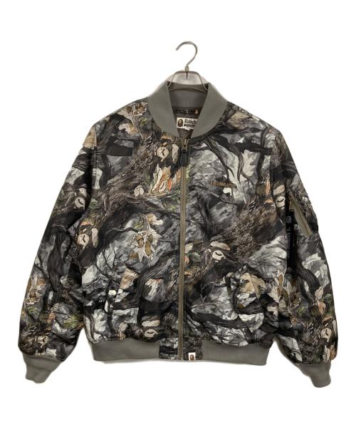 A BATHING APE（アベイシングエイプ）A BATHING APE (アベイシングエイプ) TREE EDGE CAMO BOMBER JACKET グレー サイズ:Mの古着・服飾アイテム