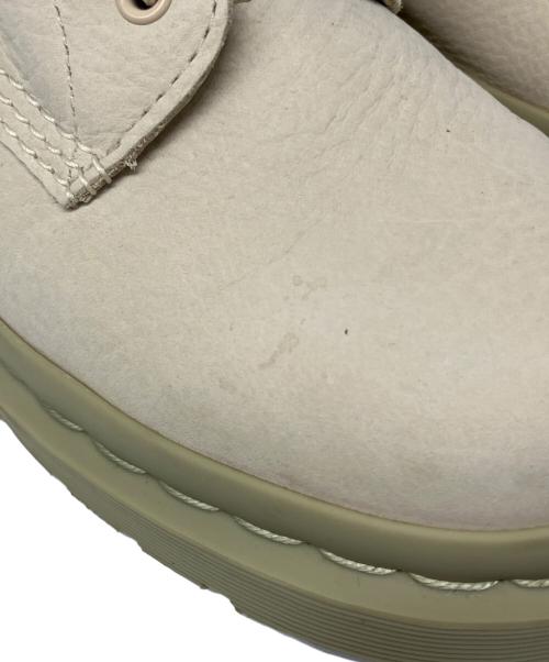 Dr.Martens（ドクターマーチン）Dr.Martens (ドクターマーチン) 8ホールヌバックレザーブーツ ベージュ サイズ:UK7の古着・服飾アイテム