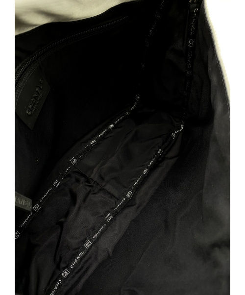 CHANEL（シャネル）CHANEL (シャネル) ショルダーバッグ シルバー スポーツ 10681282の古着・服飾アイテム