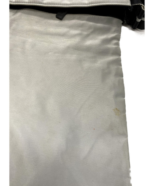 CHANEL（シャネル）CHANEL (シャネル) ショルダーバッグ シルバー スポーツ 10681282の古着・服飾アイテム