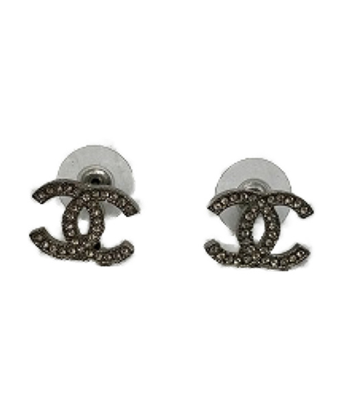 CHANEL（シャネル）CHANEL (シャネル) ラインストーンココマークピアス ホワイト サイズ:表記なしの古着・服飾アイテム