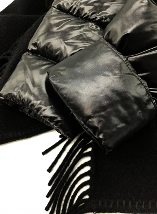 MONCLER（モンクレール）MONCLER (モンクレール) MANTELLA ブラック サイズ:Sの古着・服飾アイテム
